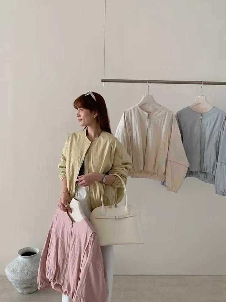 Dámská bomberová bunda volného střihu - jaro, ležérní, jednobarevný kabát, móda, streetwear