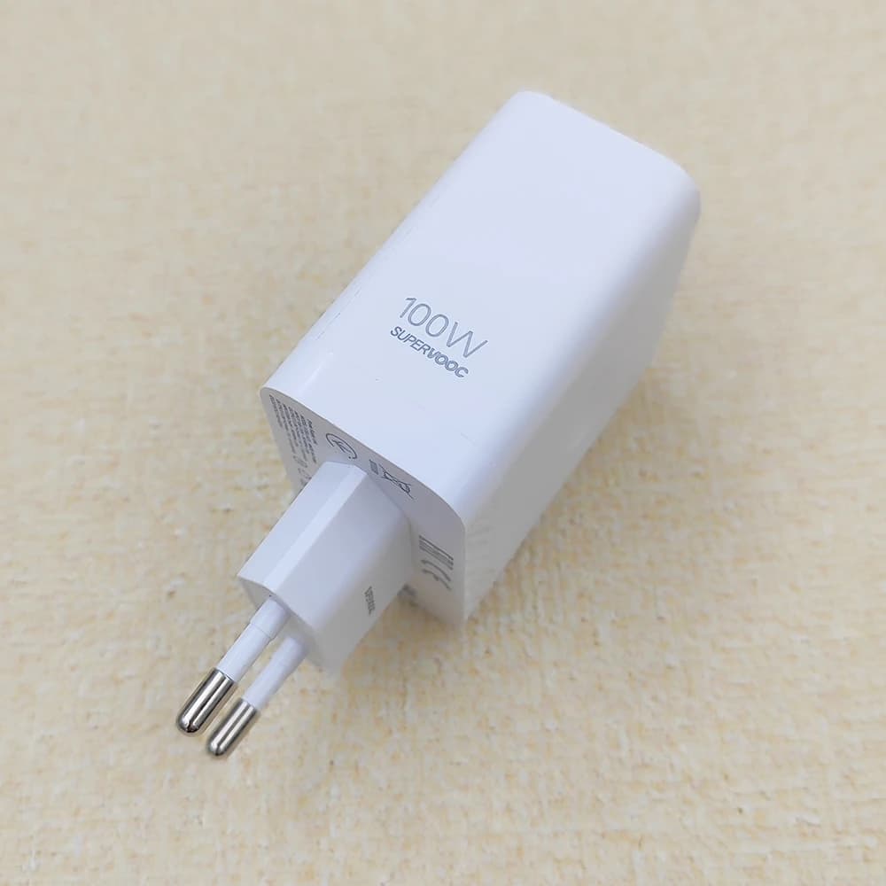 Originální nabíječka Realme 14 Pro+ 100W SuperVOOC EU s rychlonabíjecím adaptérem 10A, kabelem USB-C pro Realme 14 Pro+, 100W SuperVOOC EU, rychlonabíjecí adaptér, 10A, pro Realme 14 Pro, 100W, 100W USB-C, 10A