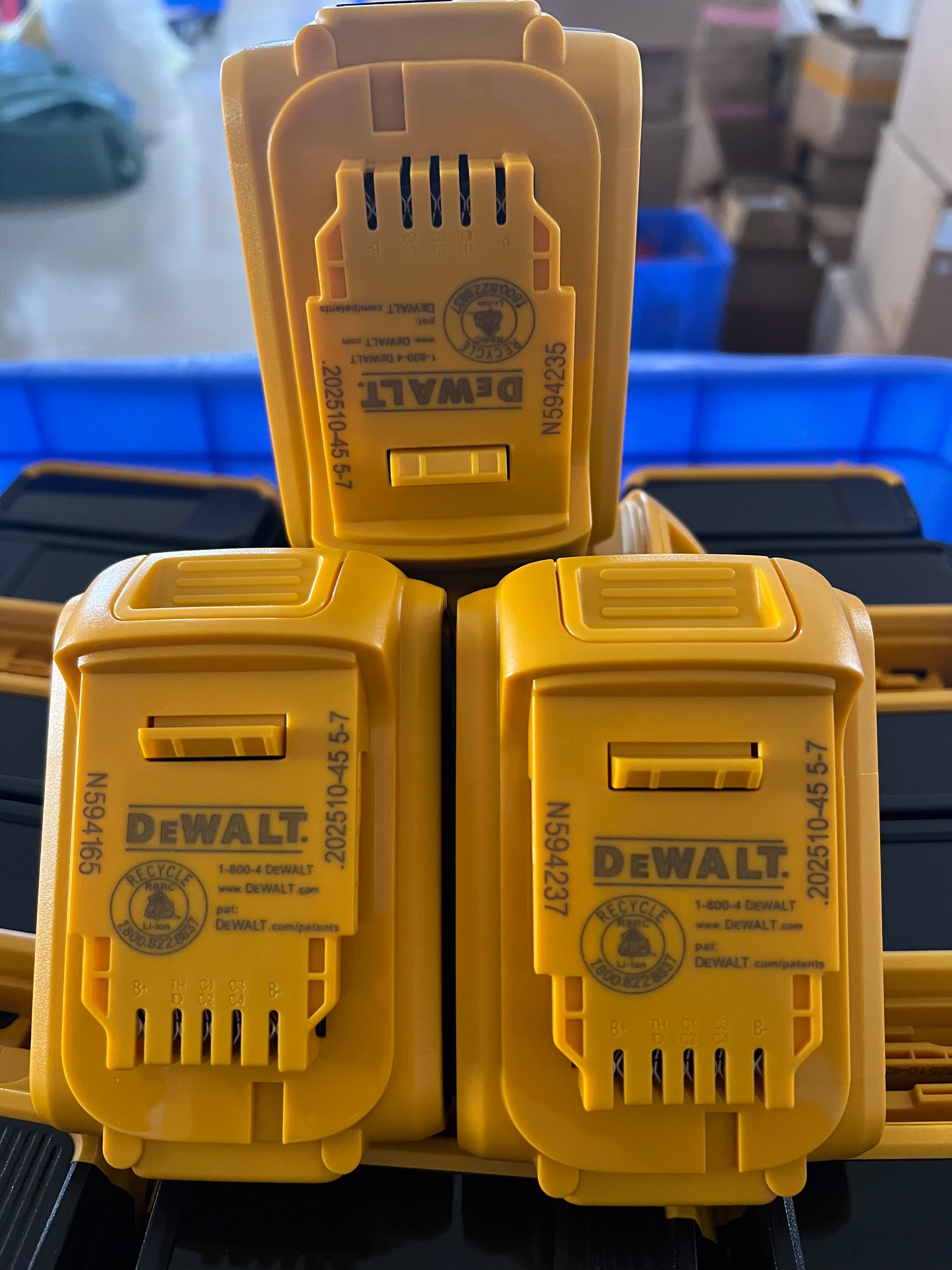 DEWALT 20V baterie 2~6AH dobíjecí lithium-iontová nabíječka baterií DCB118 Bezkartáčový elektrický šroubovák Vrtačka DCD805 elektrické nářadí