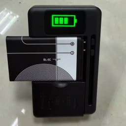 Univerzální nabíječka mobilních baterií s LCD displejem, indikátorem, dvojitou podporou USB portu pro nabíječky mobilních telefonů, nabíjení s UK EU zástrčkou - náhled 6