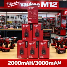 Originální dobíjecí baterie Milwaukee M12 2Ah/3Ah, nová, z roku 2025. - náhled 5