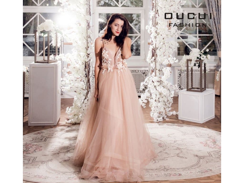 Plesové večerní šaty zlaté