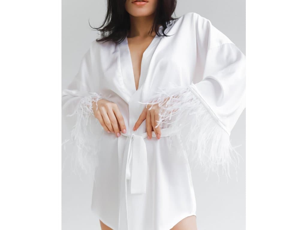 Saténové sexy minišaty s dlouhým rukávem bílé