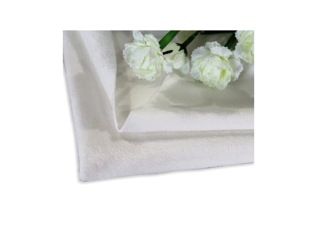 Plyšový měkký textil na šití látka bílá