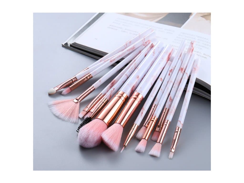 Sada make-upových štětců 15 ks