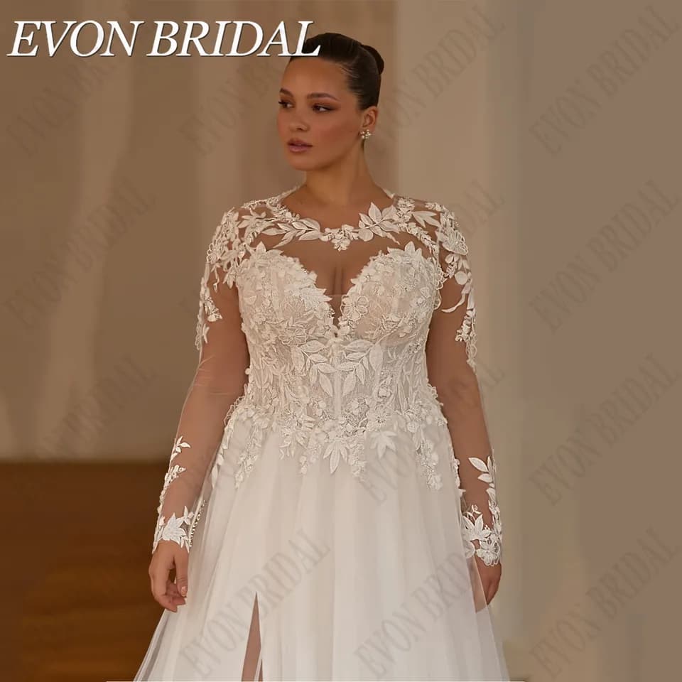 Svatební šaty EVON BRIDAL s krajkou a srdíčkem, plus size, s odhalenými rameny, s aplikací, áčkovým lemem, s dlouhou vlečkou...