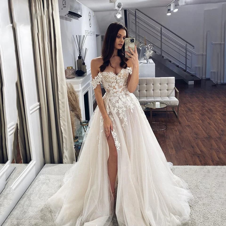 Přizpůsobené ZJ9297 Vintage Beach Champagne Off The Shoulder 2024 Slip Tulle Svatební šaty pro nevěstu bez ramínek Svatební šaty na zádech