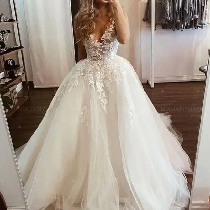 Elegantní bílé plážové svatební šaty s výstřihem do V, tylové, špagetové, slonovinové, krajkové, s aplikací, délka na zem, princeznovské svatební šaty na míru