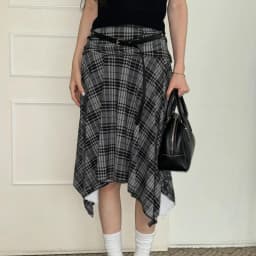 Vintage kostkovaná áčková sukně s nepravidelným lemem, ležérní mini sukně, preppy, školní dívčí móda - náhled 3