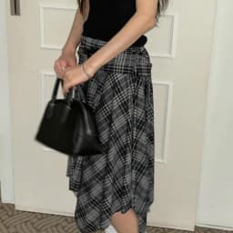 Vintage kostkovaná áčková sukně s nepravidelným lemem, ležérní mini sukně, preppy, školní dívčí móda - náhled 5
