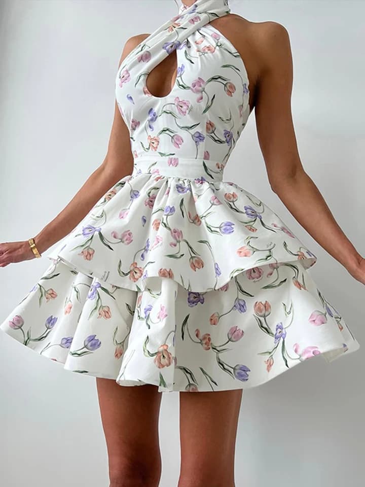 Dámské elegantní sexy mini šaty s ramínky na záda, nadýchané, vrstvené, s dutým pasem a stahováním