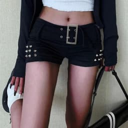 Černé džínové kraťasy s nízkým pasem a kovovými nýty - Dámské kalhoty ve stylu Y2K Fashion Night Club - náhled 2