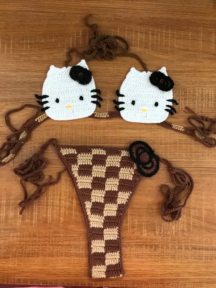 Ručně háčkované bikiny, hnědé dvoudílné plavky, plážové plavky, dámské letní oblečení