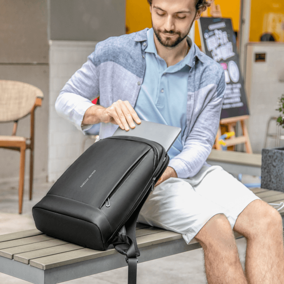 Tenký lehký batoh na notebook pro muže, obchodní a školní cestovní taška na počítač