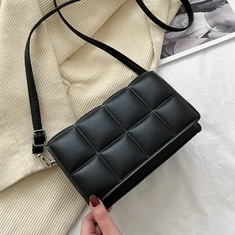 Dámská kožená kabelka crossbody malá elegantní kabelka přes rameno s uchem černá