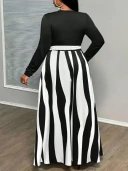 Dámské plus size pruhované šaty s výstřihem do V elegantní společenské modro-béžové - náhled 3