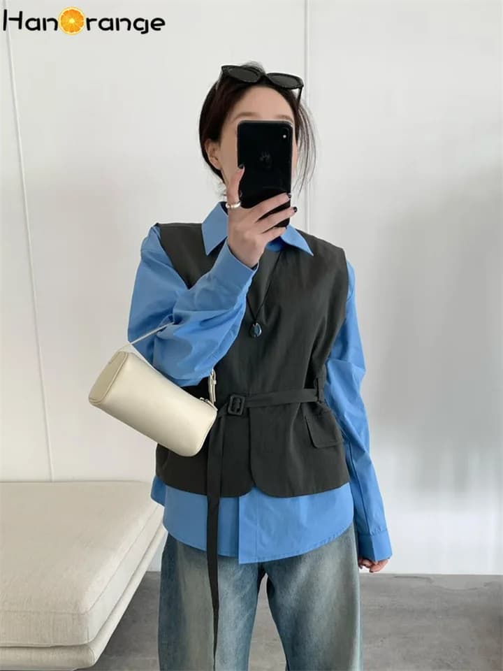 Dámská vesta s přezkou v pase - elegantní jarní top bez rukávů v béžové, khaki a šedé barvě