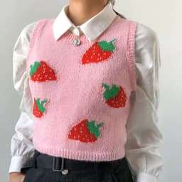 Roztomilá dámská pletená vesta s výstřihem do V - elegantní crop top v pastelových barvách - náhled 2