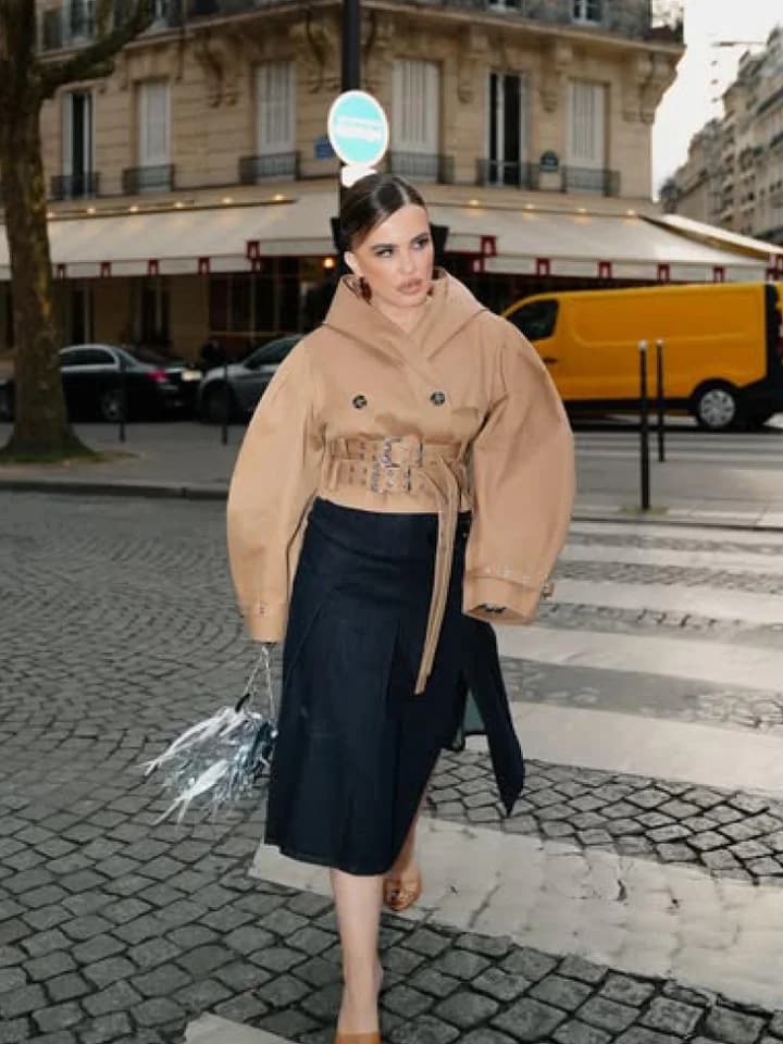 Dámský módní trenčkot s kapucí - elegantní volný střih, černý kabát pro podzimní styl Y2K