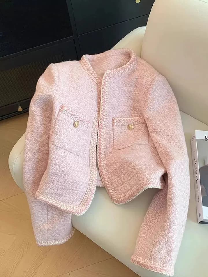 Dámský elegantní tweed kabát s dlouhým rukávem - módní jarní bunda v pastelově růžové barvě