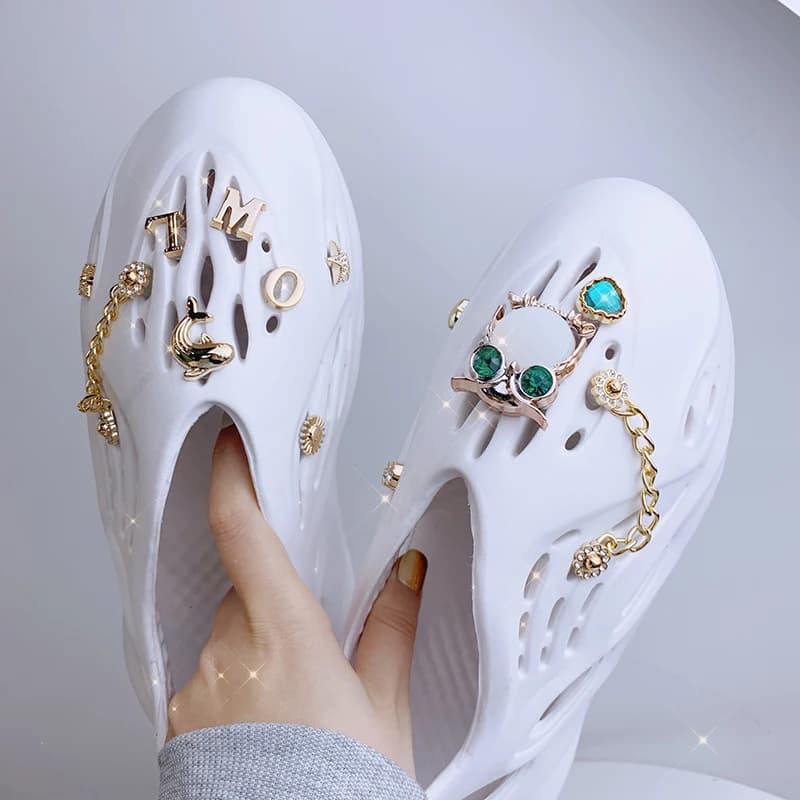 Dámské letní sandály módní nýtové pohodlné pantofle outdoor plážové boty vel. 35-47