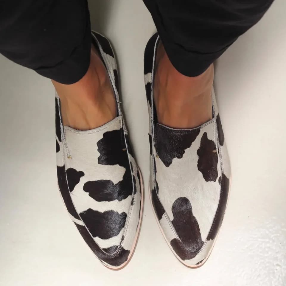 Dámské špičaté tenisky s kravím vzorem 40-43 velikost casual obuv