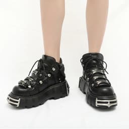 Dámské punk boty šněrovací 6 cm podpatky platforma goth kotníkové kovová ozdoba - náhled 3