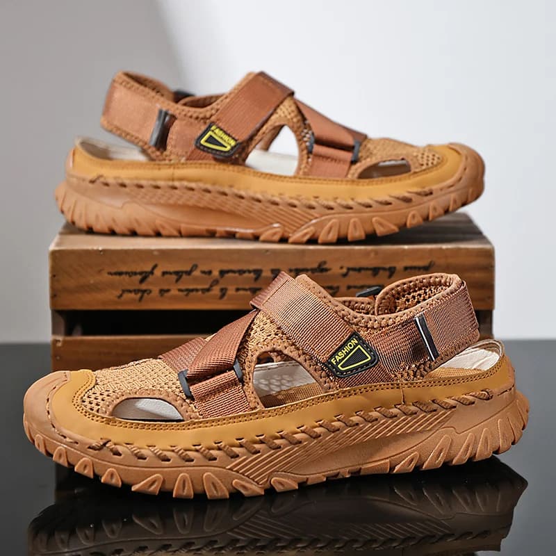 Letní pánské sandály z pravé kůže pro outdoor i plážové aktivity