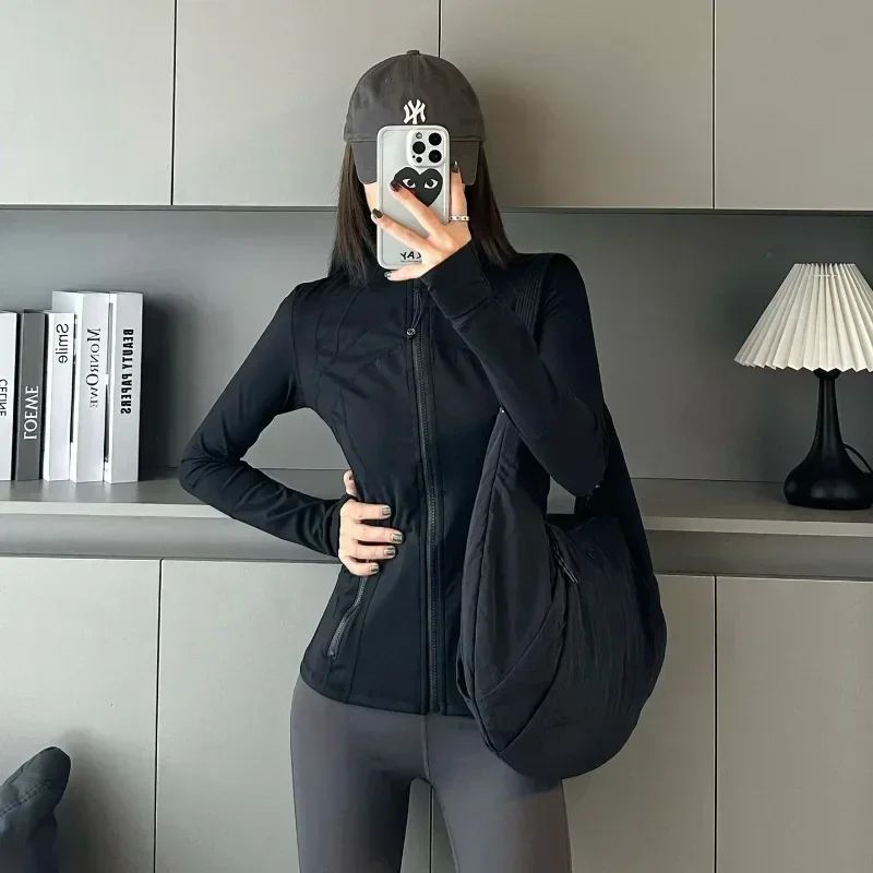 Women's Lightweight Breathable Running Jacket - Slim Fit Long Sleeve Sports Workout Top