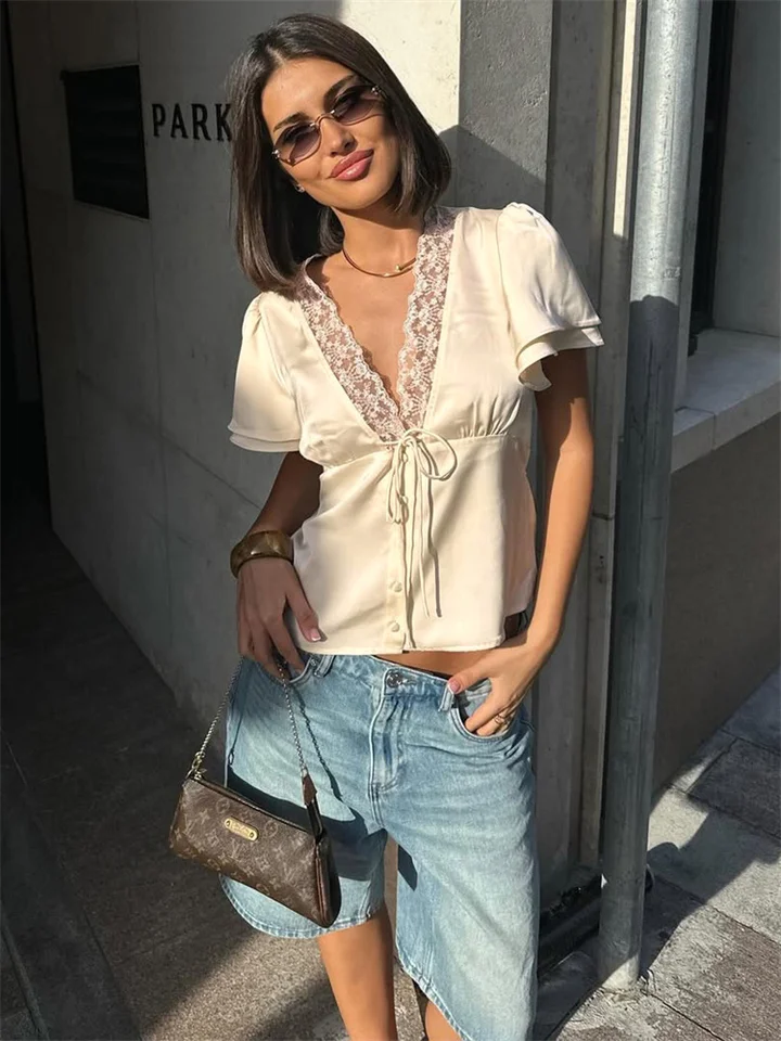 Dámské krajkové tričko s výstřihem do V - letní crop top s krátkým rukávem a šněrováním