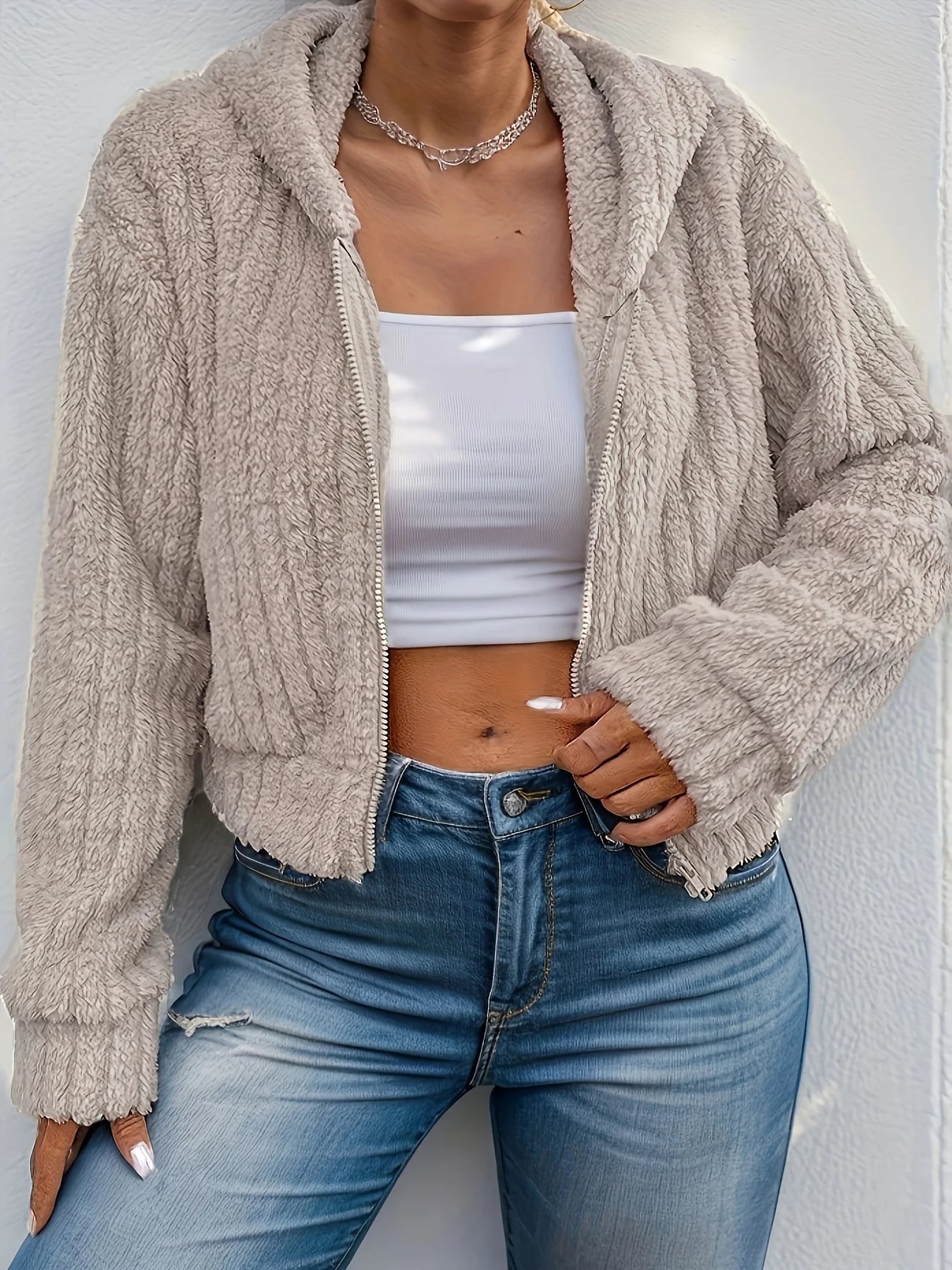 Elegantní dámská bunda s kapucí na zip z umělé kožešiny - 100% polyester, jednobarevný, pohodlný krátký kabát na podzim/zimu