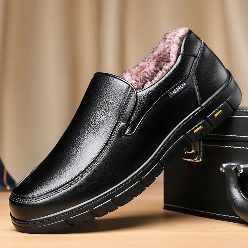 Zimní teplé pánské boty z pravé kůže prodyšné loafery slip-on formální obuv