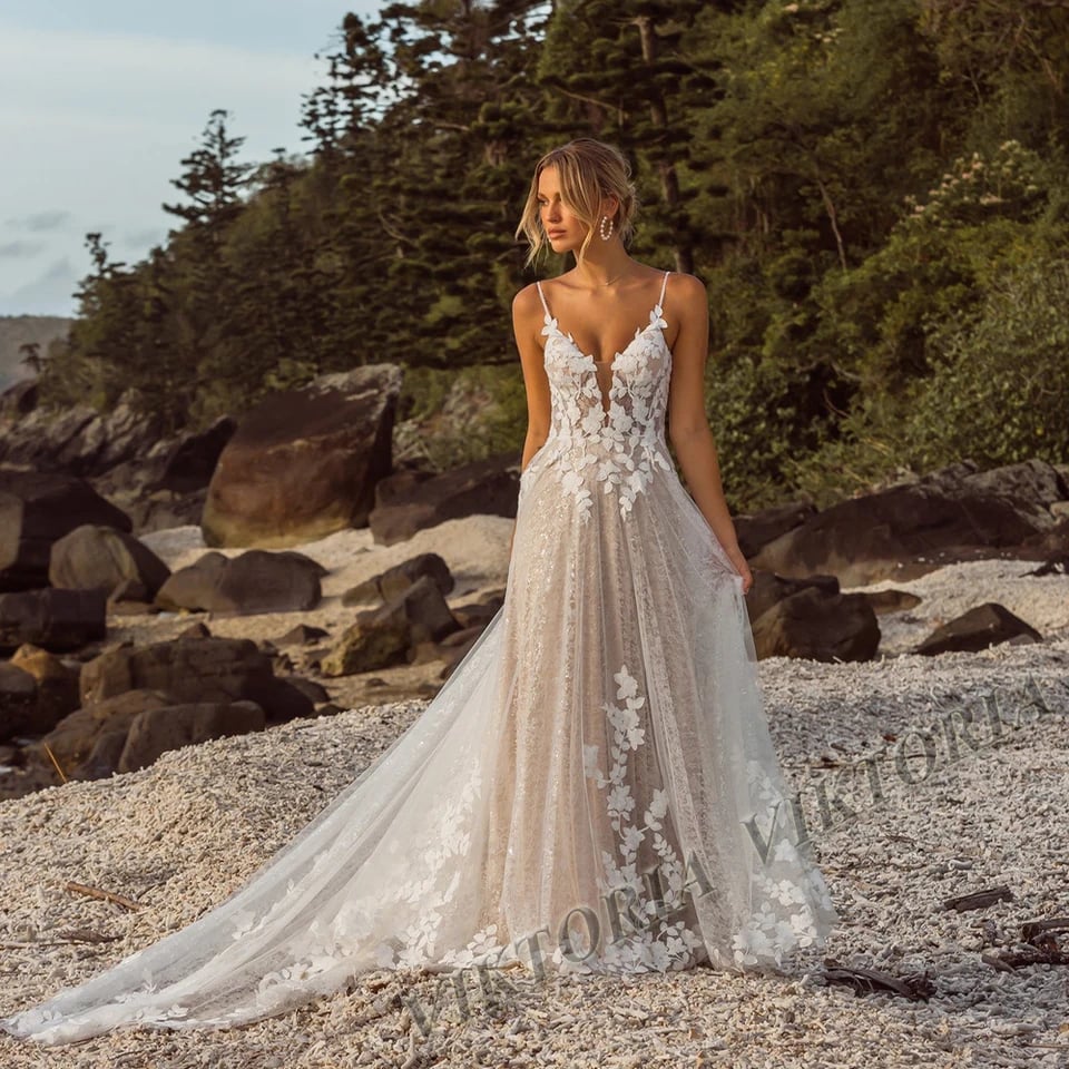 VIKTORIA Trendy svatební šaty pro nevěstu, srdíčko, špagetová ramínka, knoflíky, župan de mariée pro ženy, personalizované úpravy