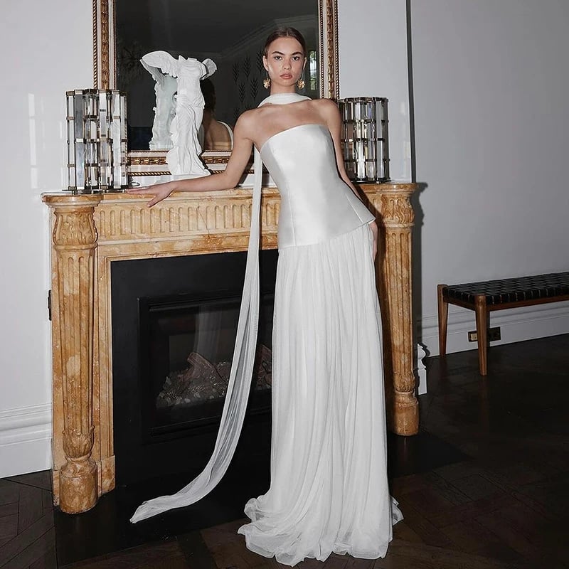 Elegantní bílé svatební šaty áčkového tvaru bez ramínek princeznovské svatební šaty v boho plážovém stylu na zakázku