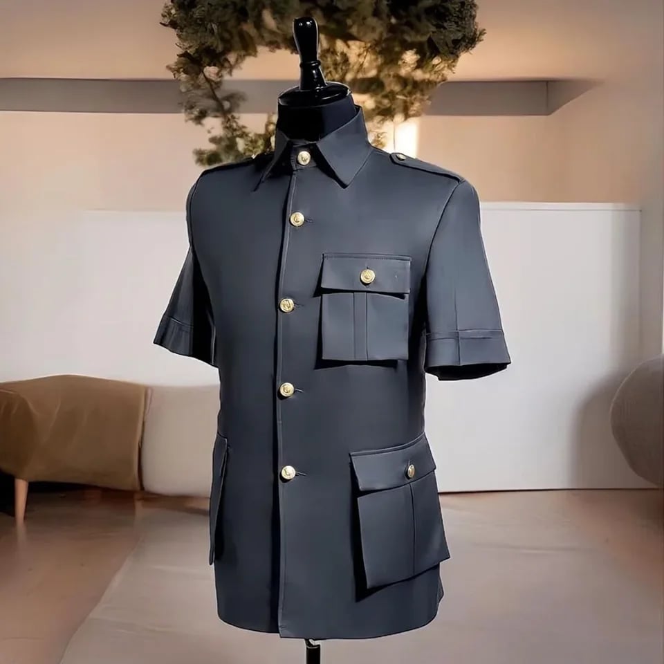 Pánský letní oblek s krátkým rukávem - dvoudílný ležérní jednořadý outfit s kabátem a kalhotami