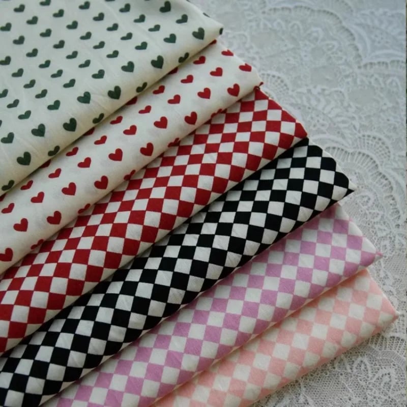 Ručně dělané bavlněné látkové foto pozadí s diamantovým vzorem ve tvaru srdce pro dětské oblečení 140x50cm, DIY tvoření