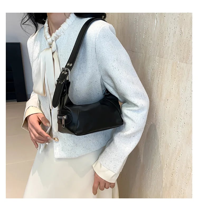Dámská vyšívaná crossbody kabelka s třásněmi a flitry - luxusní malá kabelka na párty