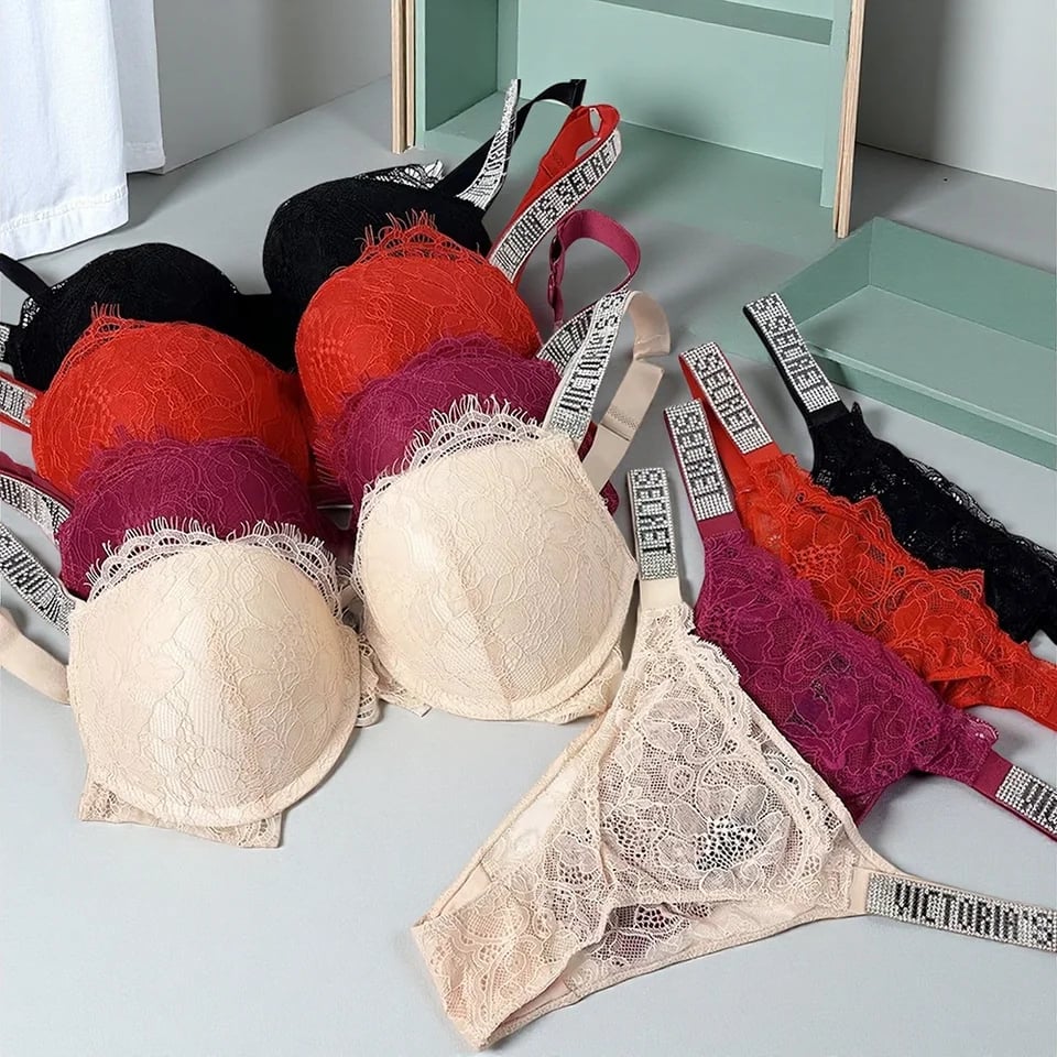 Dámská krajková sada spodního prádla - pohodlná push-up podprsenka a kalhotky, tvarující prádlo