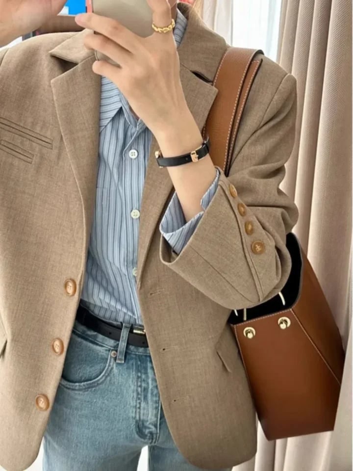 Dámské sako volného střihu elegantní béžové jarní podzimní kancelářský outfit slim fit