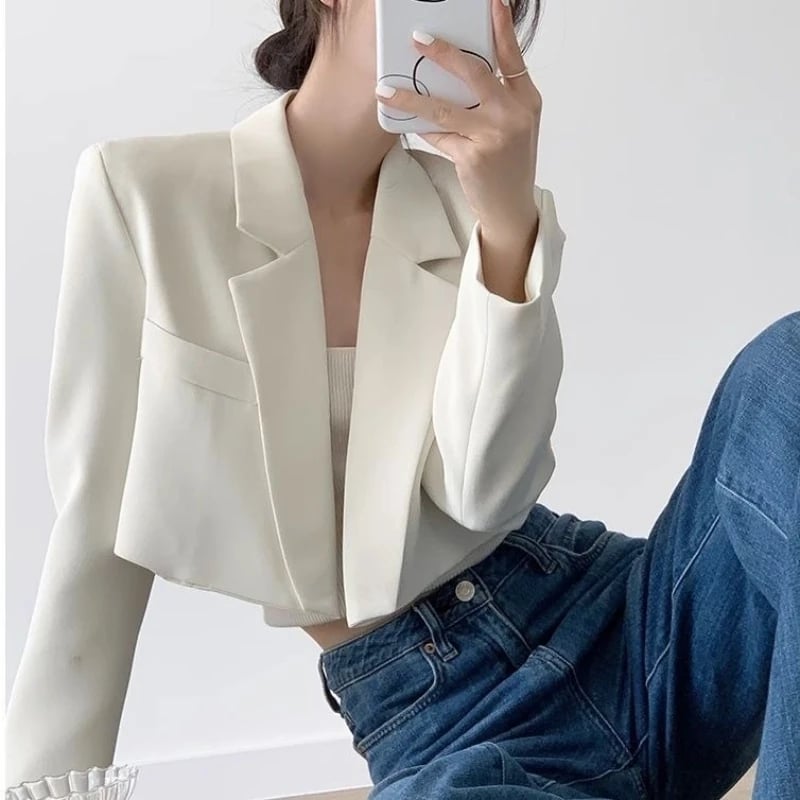Dámský elegantní bílý krátký blazer do kanceláře i volného času, dlouhý rukáv, módní sako
