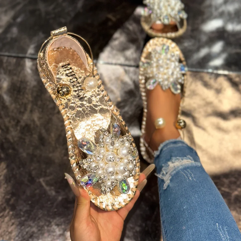 Dámské letní sandály na ven - pohodlné módní nazouváky s protiskluzovou podrážkou 2025